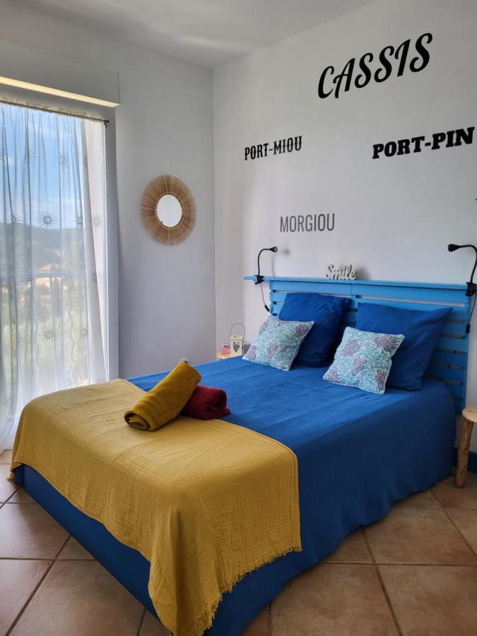 Chambre D Hotes Au Coeur Des Oliviers Marseille Room photo