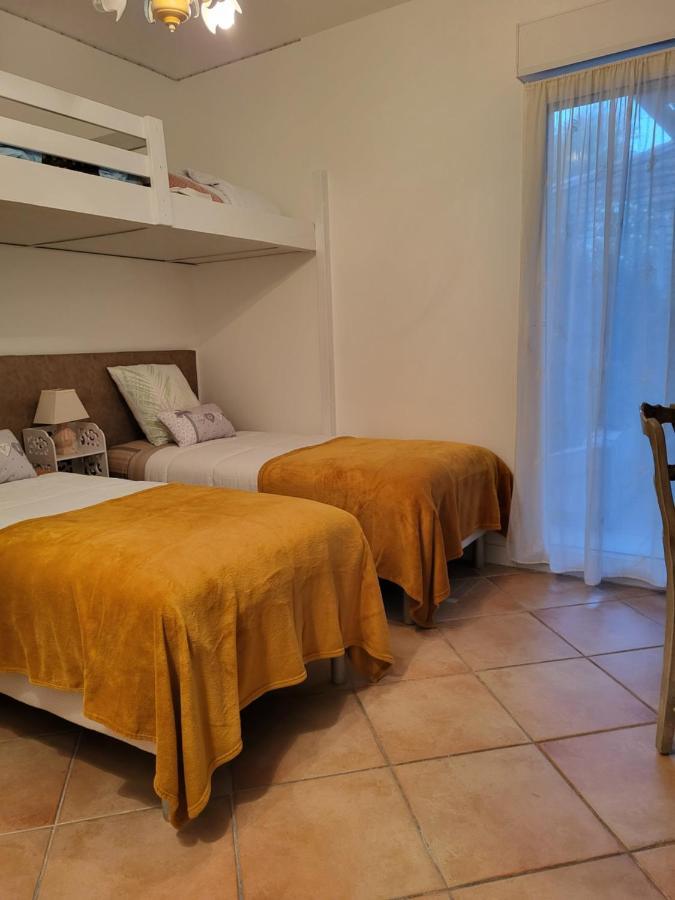 Chambre D Hotes Au Coeur Des Oliviers Marseille Exterior photo